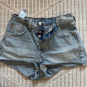 Stylish Levi’s Denim Shorts